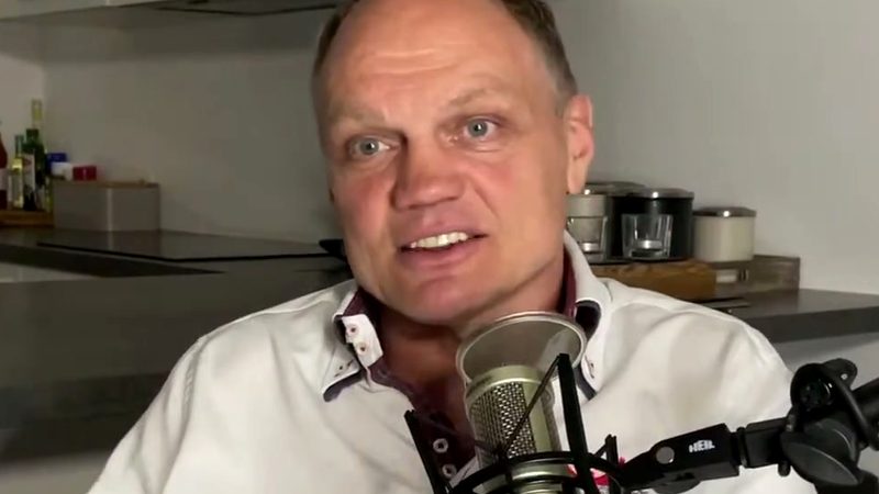 Stefan Angehrn im Gespräch mit Daniel Stricker